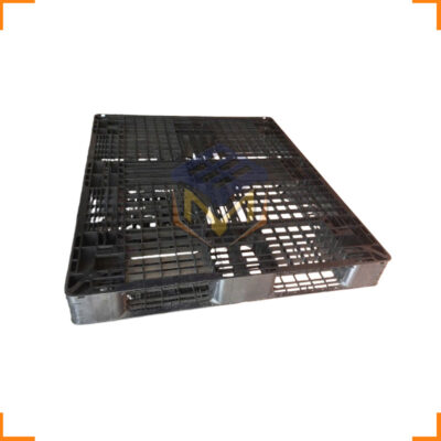 Pallet nhựa cũ màu đen 1200x1000x120mm